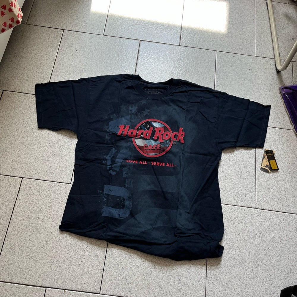 Vintage hard rock hotel tee shirt